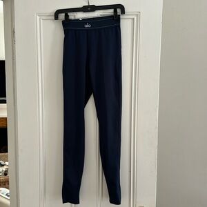 Alo leggings in blue size M, high rise air lift 7/8